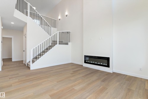 1084 Cristall Crescent, Edmonton, AB - Indoor With Fireplace