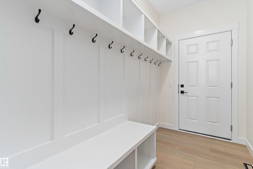 1084 Cristall Crescent, Edmonton, AB - Indoor Photo Showing Other Room