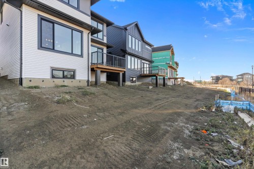 1084 Cristall Crescent, Edmonton, AB - Outdoor