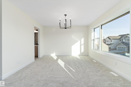 1084 Cristall Crescent, Edmonton, AB - Indoor Photo Showing Other Room