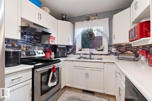 5763 189 Street, Edmonton, AB - Indoor Photo Showing Kitchen With Double Sink