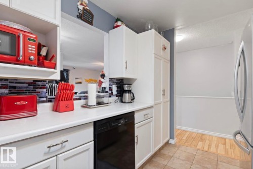5763 189 Street, Edmonton, AB - Indoor Photo Showing Kitchen