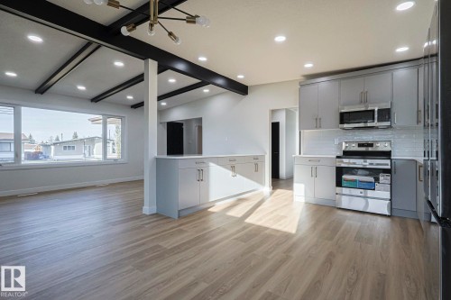 13319 Delwood Road, Edmonton, AB - Indoor Photo Showing Kitchen With Stainless Steel Kitchen