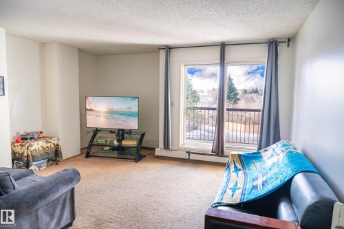 201 104 10 Street, Cold Lake, AB - Indoor