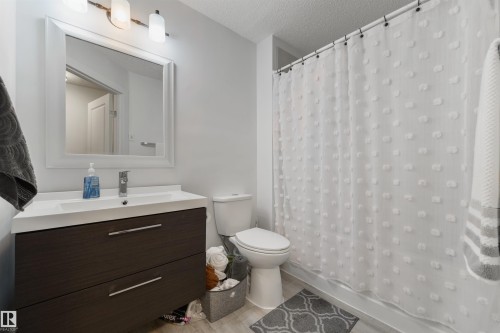 63 Dalquist Bay, Leduc, AB - Indoor Photo Showing Bathroom