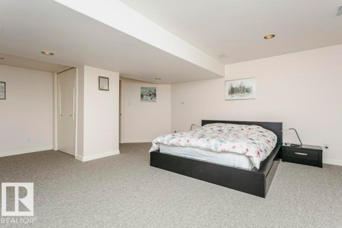 78 Wilkin Road, Edmonton, AB - Indoor Photo Showing Bedroom