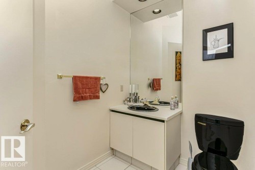 78 Wilkin Road, Edmonton, AB - Indoor Photo Showing Bathroom
