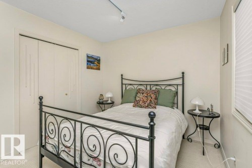 78 Wilkin Road, Edmonton, AB - Indoor Photo Showing Bedroom