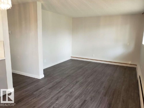 101 15930 109 Avenue, Edmonton, AB - Indoor Photo Showing Other Room