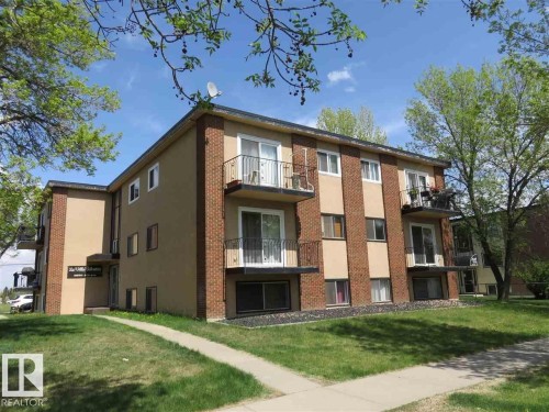 15930 109 Avenue, Edmonton, AB - Outdoor