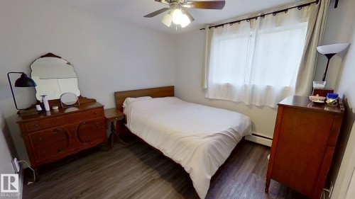 101 15930 109 Avenue, Edmonton, AB - Indoor Photo Showing Bedroom