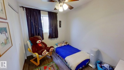 101 15930 109 Avenue, Edmonton, AB - Indoor Photo Showing Bedroom