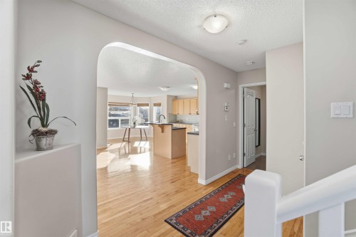 1263 Mcallister Way, Edmonton, AB - Indoor