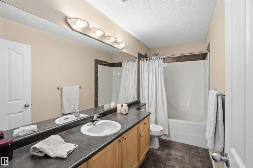 1263 Mcallister Way, Edmonton, AB - Indoor Photo Showing Bathroom