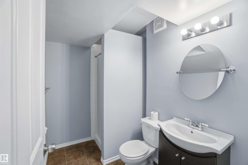 1263 Mcallister Way, Edmonton, AB - Indoor Photo Showing Bathroom