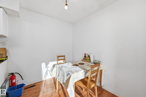 4 14310 80 Street, Edmonton, AB - Indoor Photo Showing Dining Room