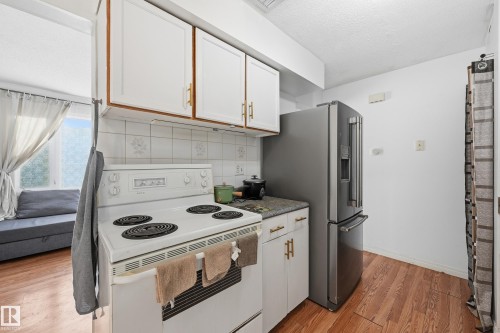 4 14310 80 Street, Edmonton, AB - Indoor Photo Showing Kitchen