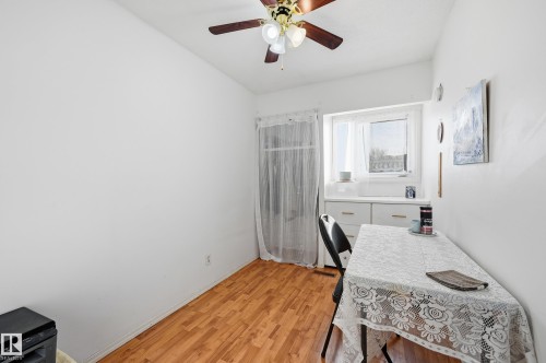 4 14310 80 Street, Edmonton, AB - Indoor