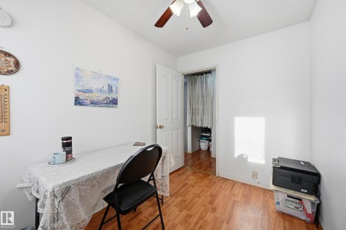 4 14310 80 Street, Edmonton, AB - Indoor