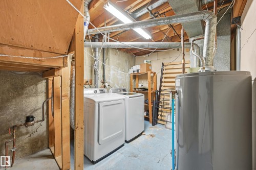 4 14310 80 Street, Edmonton, AB - Indoor Photo Showing Laundry Room