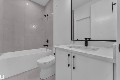 116 Eldridge Point(E), St. Albert, AB - Indoor Photo Showing Bathroom