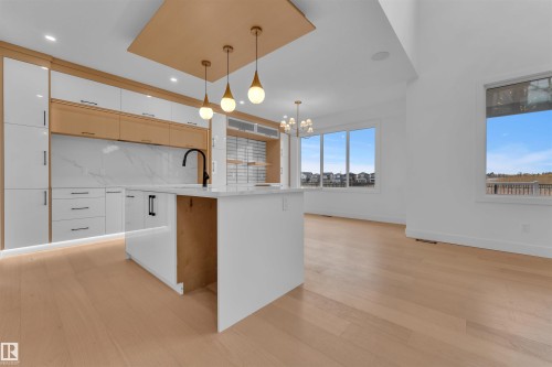 116 Eldridge Point(E), St. Albert, AB - Indoor Photo Showing Kitchen