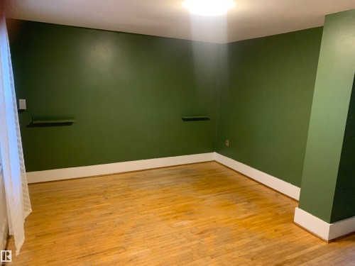 9747 90 Avenue, Edmonton, AB - Indoor Photo Showing Other Room