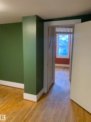 9747 90 Avenue, Edmonton, AB - Indoor Photo Showing Other Room