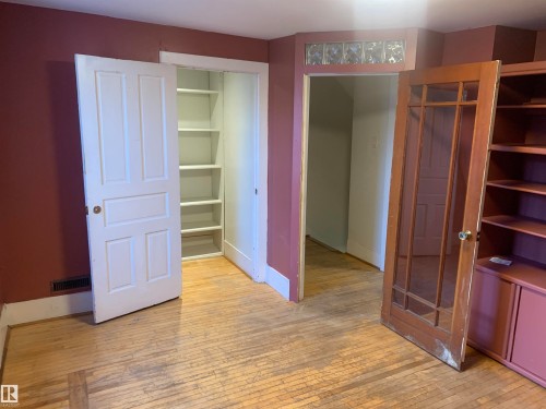 9747 90 Avenue, Edmonton, AB - Indoor