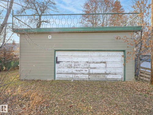 4315 52 Street, Wetaskiwin, AB - Outdoor