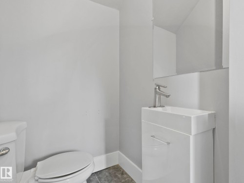 4315 52 Street, Wetaskiwin, AB - Indoor Photo Showing Bathroom