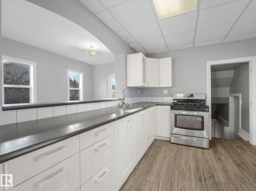 4315 52 Street, Wetaskiwin, AB - Indoor Photo Showing Kitchen