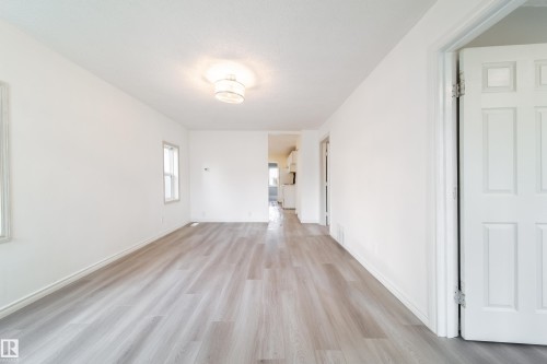 11912 77 Street, Edmonton, AB - Indoor Photo Showing Other Room