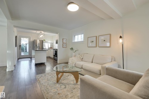 11227 69 Street, Edmonton, AB - Indoor Photo Showing Living Room