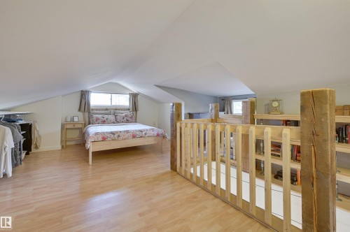 11227 69 Street, Edmonton, AB - Indoor Photo Showing Bedroom