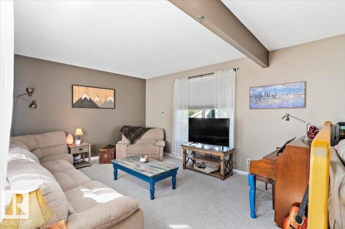 8 Beaverhill Drive, Tofield, AB - Indoor Photo Showing Living Room