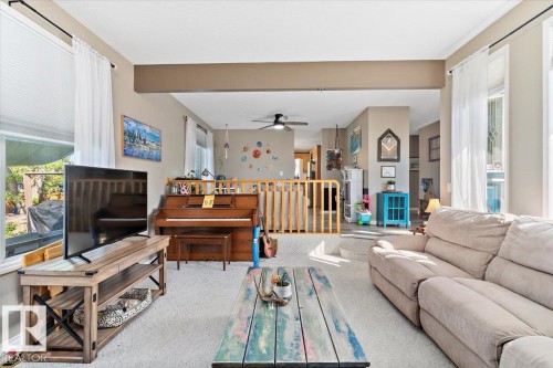 8 Beaverhill Drive, Tofield, AB - Indoor Photo Showing Living Room