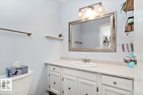 8 Beaverhill Drive, Tofield, AB - Indoor Photo Showing Bathroom