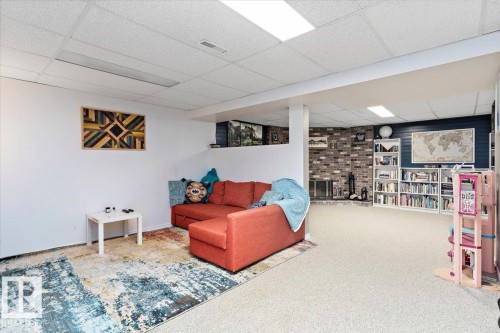 8 Beaverhill Drive, Tofield, AB - Indoor