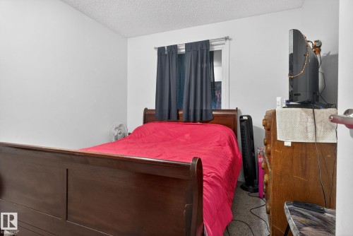 77 7604 29 Avenue, Edmonton, AB - Indoor Photo Showing Bedroom
