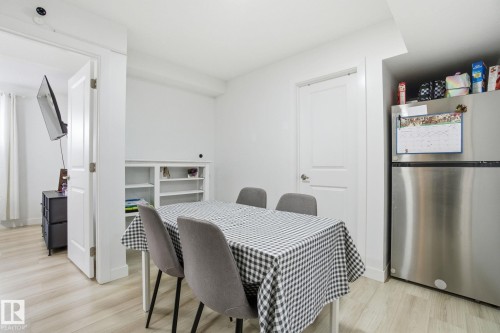 22529 99A Avenue, Edmonton, AB - Indoor Photo Showing Other Room