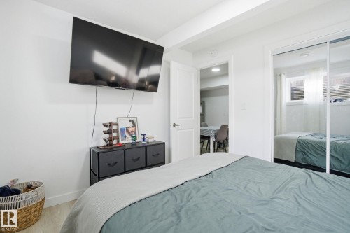 22529 99A Avenue, Edmonton, AB - Indoor Photo Showing Bedroom