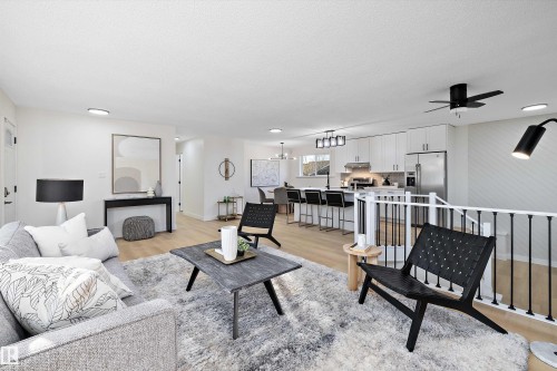 14736 122 Street, Edmonton, AB - Indoor Photo Showing Living Room