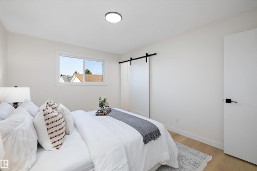 14736 122 Street, Edmonton, AB - Indoor Photo Showing Bedroom