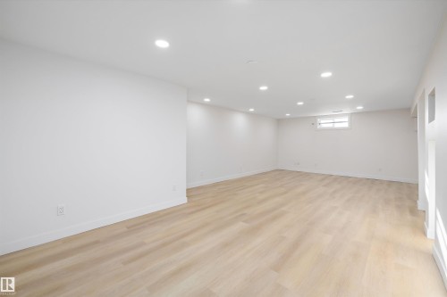 14736 122 Street, Edmonton, AB - Indoor