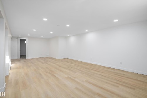 14736 122 Street, Edmonton, AB - Indoor Photo Showing Other Room