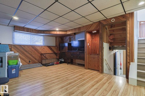 4211 30 Avenue, Edmonton, AB - Indoor Photo Showing Other Room