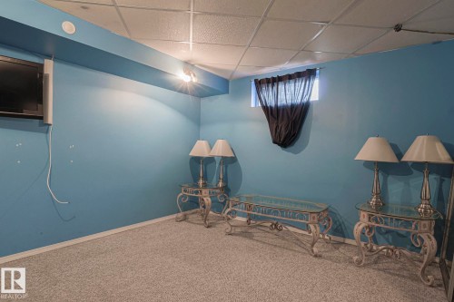 4211 30 Avenue, Edmonton, AB - Indoor