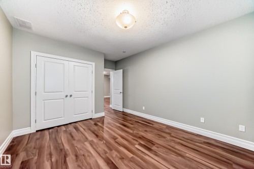 6107 Maynard Crescent, Edmonton, AB - Indoor Photo Showing Other Room