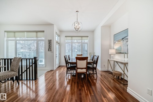 6107 Maynard Crescent, Edmonton, AB - Indoor Photo Showing Dining Room